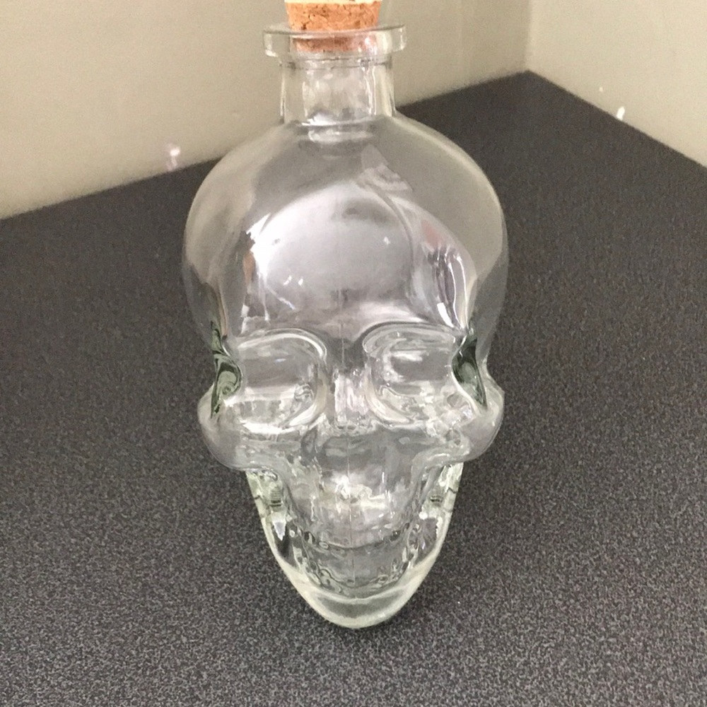 Skull Head Liquor Clear Decanter Bottle with Cork Halloween Decor Barware